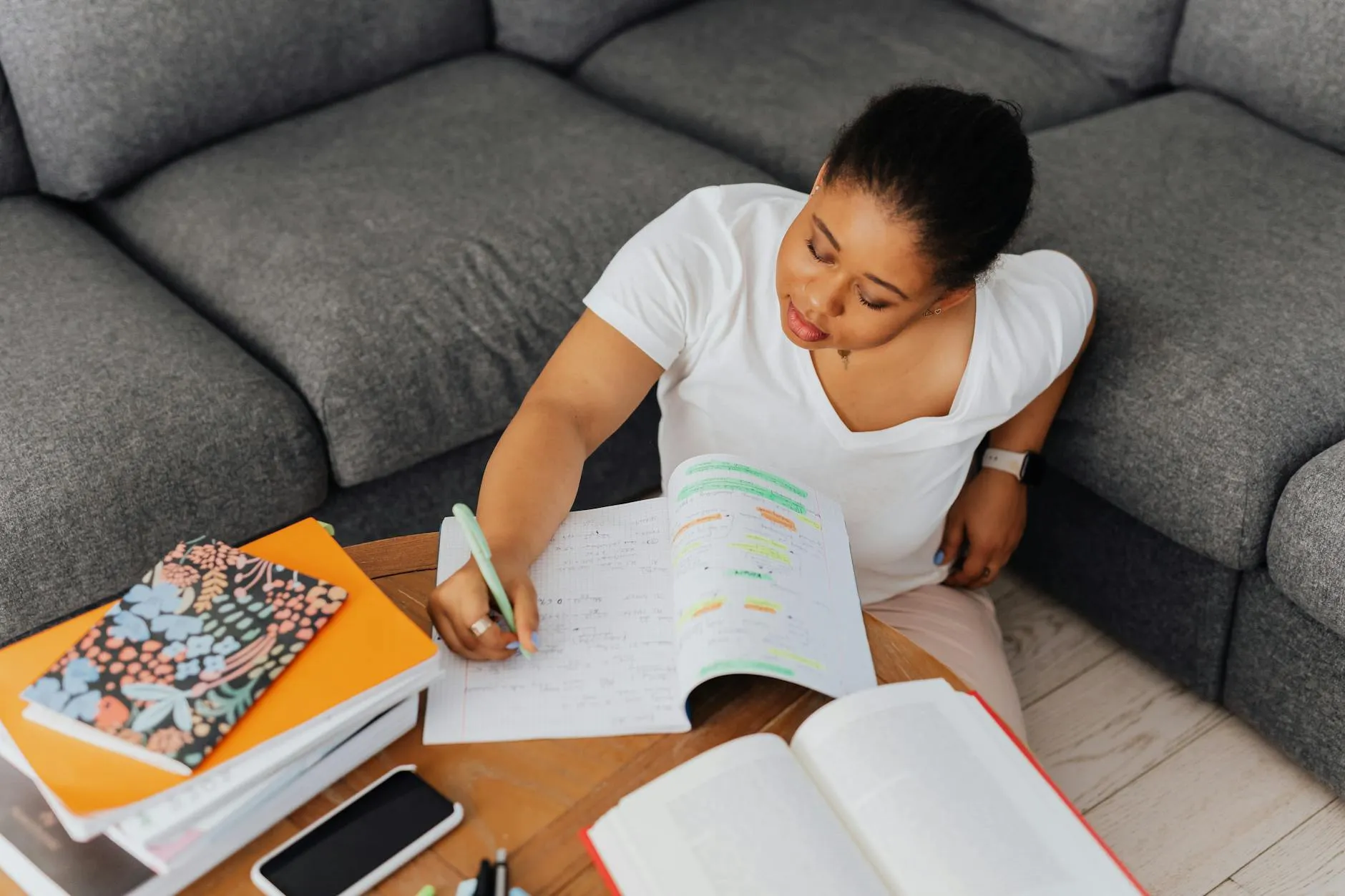 The Best AI Tools for Studying: Stop Working Hard, Start Studying Smart