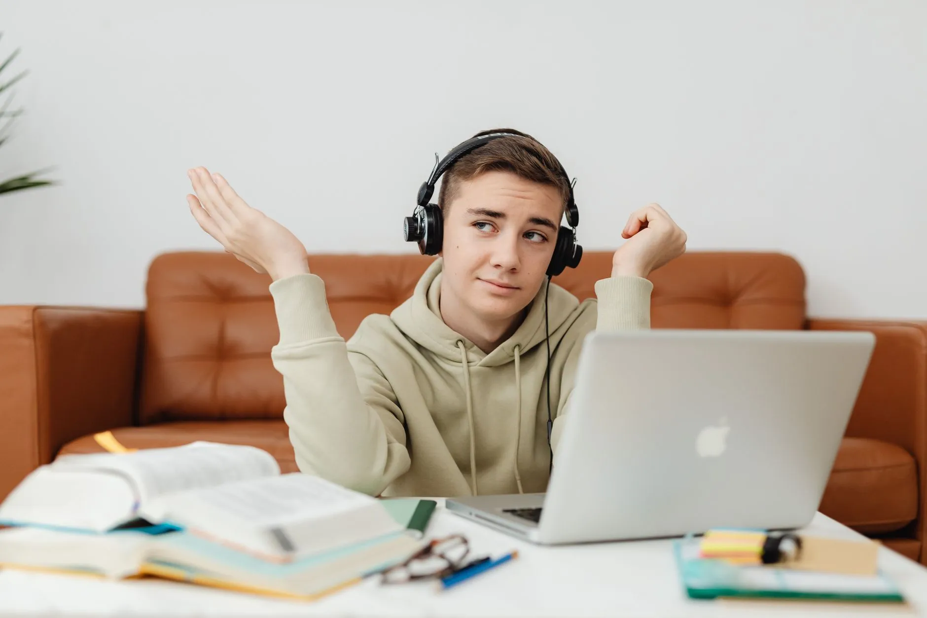 How Lecture to Notes AI Revolutionizes College Study Systems