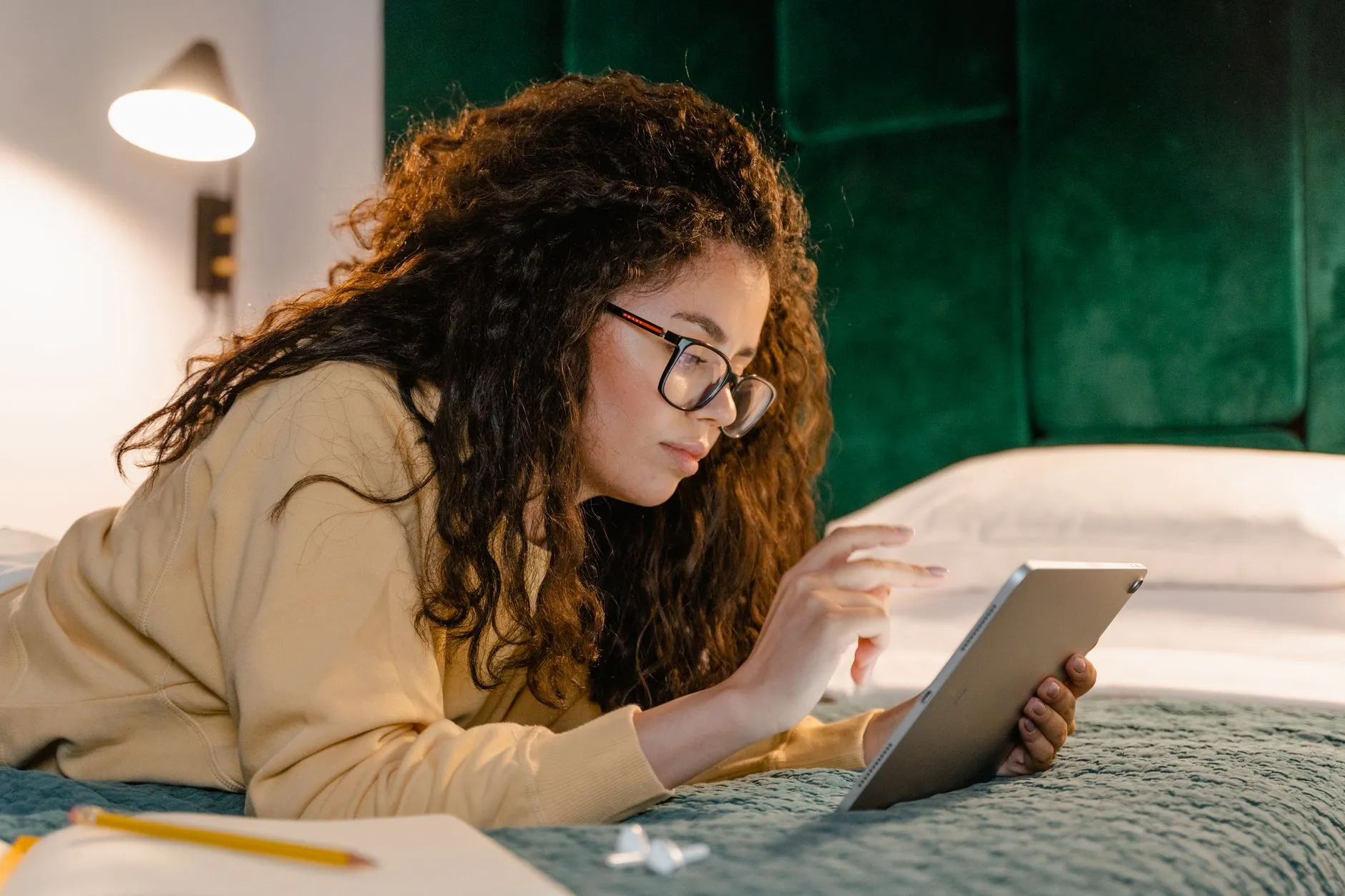 How to Use an AI Notes Generator to Study Smarter