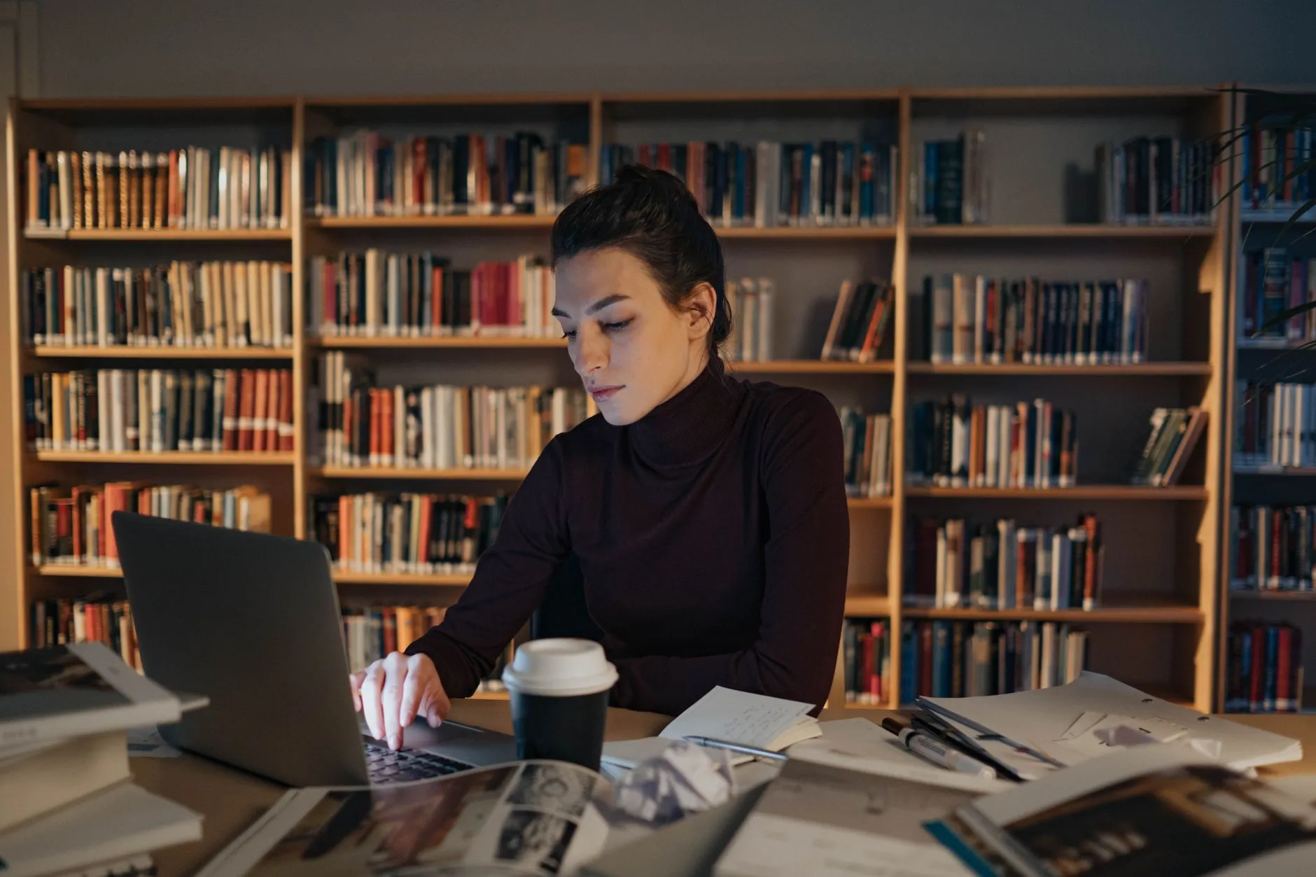 How to Choose the Best AI Learning Platform for College
