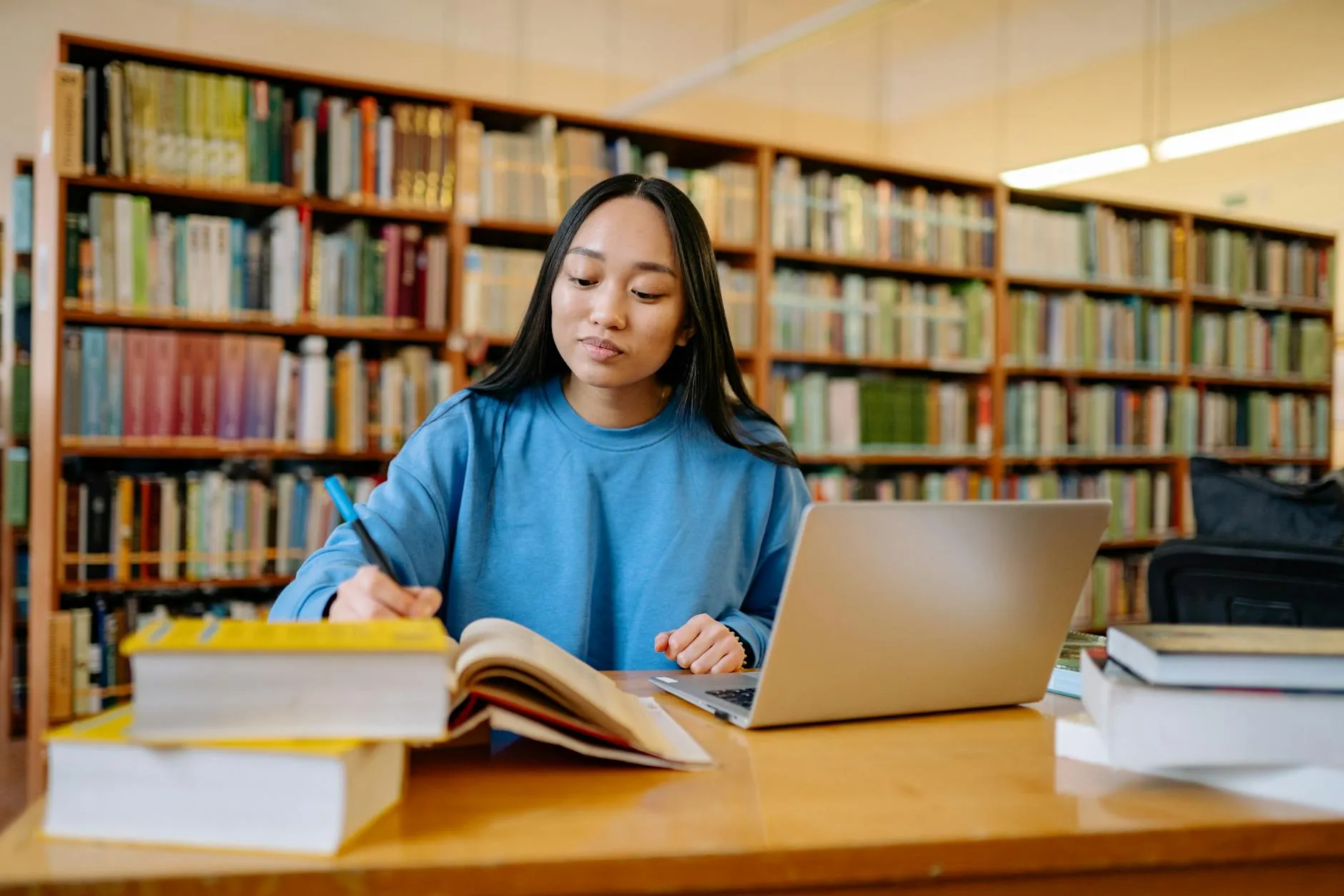 How to Use an AI Note Summarizer to Reclaim Your Study Time