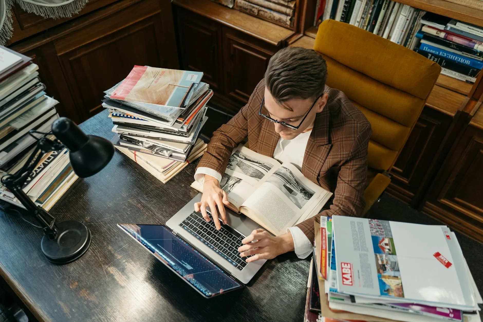 Using AI to Create Flashcards: Stop Typing and Start Studying