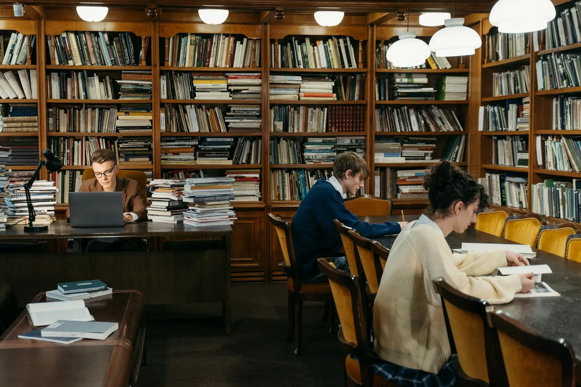 Mastering Open Book Exam Strategies: The Smart Student Guide